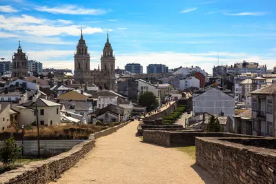 Murallas romanas de Lugo.
