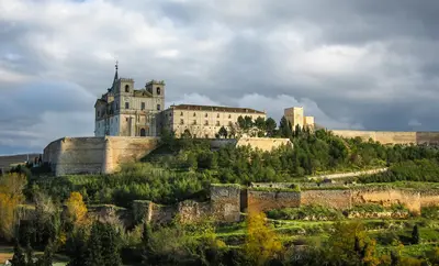 Ucles
