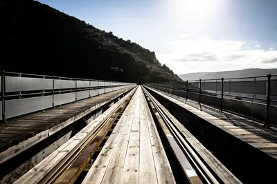 Camino de Hierro - el puente ferroviario Morgado sobre el río Agueda cerca de La Fregeneda, provincia de Salamanca