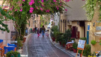 Atenas: Incluimos un traslado al barrio de Plaka.