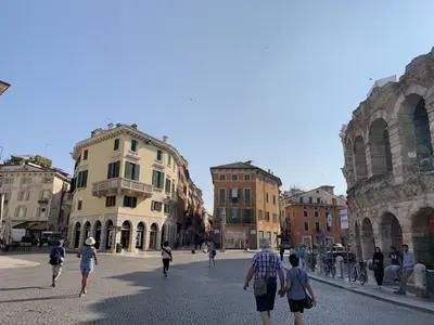 Verona<i>  by Elietebas</i>