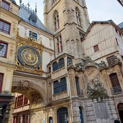 Rouen<i>  by claudiaencinas</i>