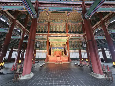 Seoul<i>  by Magdalena</i>