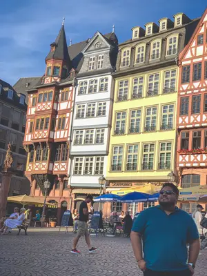 Frankfurt<i>  by NorbertoMontijo</i>