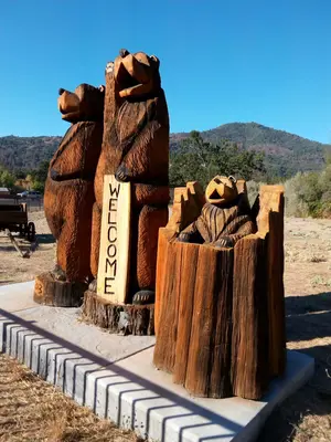 Yosemite<i>  by keka</i>
