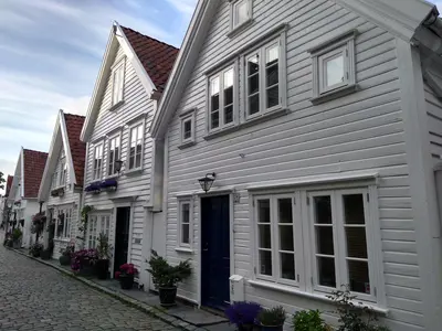 Stavanger<i>  by Caritoelfos</i>