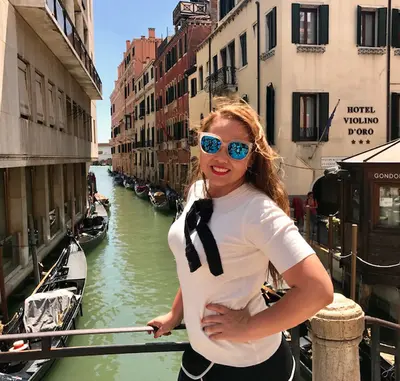 Venecia<i>  by Caro</i>