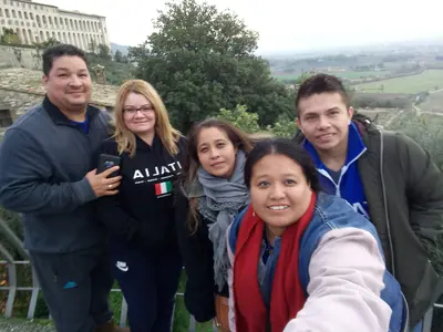 Asís<i>  by Dudu</i>