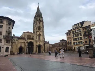 Oviedo<i>  by elda</i>