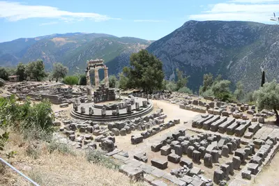 Delphi<i>  by elirafaela</i>