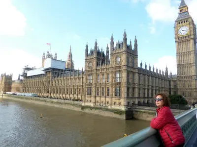 London<i>  by ESTELOU</i>