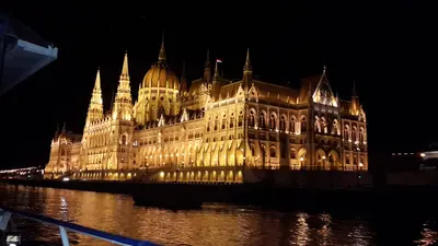 Budapest<i>  by gladyselizabeth</i>
