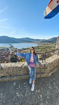 Ston<i>  by SofiCastr0</i>