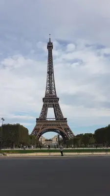 Paris<i>  by JavierR</i>