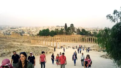 Jerash<i>  by JULIA-TOURS-ARGENTINA</i>