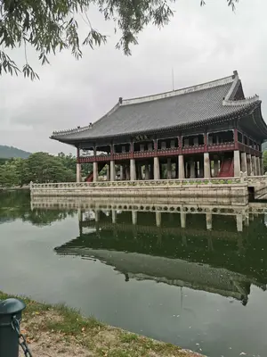 Seoul<i>  by Lupemoon</i>