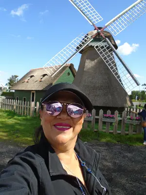 Tours<i>  by MARYSOTO</i>