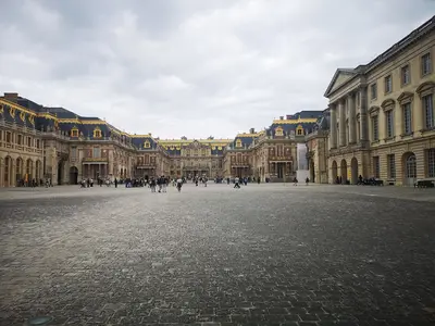 Paris<i>  by MayeMeza</i>