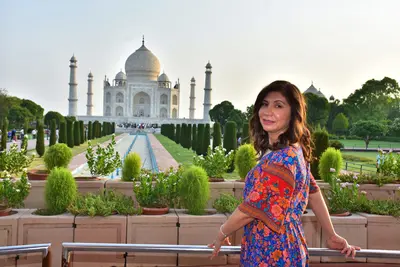Agra<i>  by MercedesArceRojas</i>