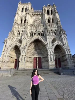 Amiens<i>  by CristtyRs</i>