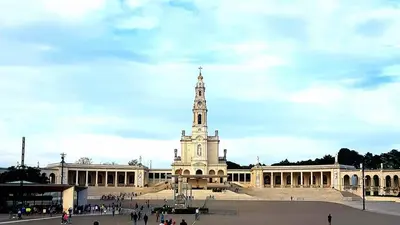 Fátima<i>  by Pato</i>