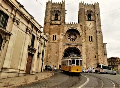 Lisbon<i>  by rosali06</i>