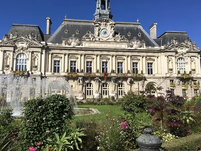 Tours<i>  by Roza</i>