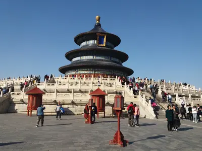 Pekín<i>  by Salviano</i>