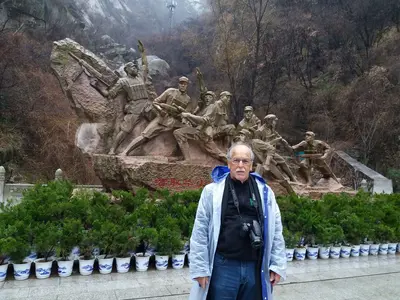 Longmen<i>  by Salviano</i>