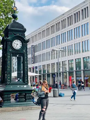 Hannover<i>  by viviana26lopez</i>