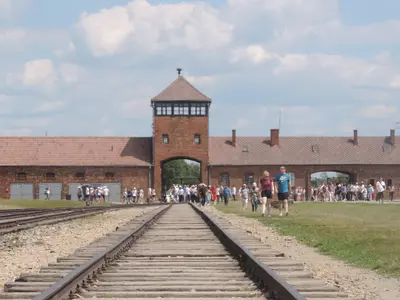 Auschwitz<i>  by Yamileonardi</i>